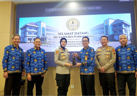 Kapolres Purbalingga, AKBP Anita Indah Setyaningrum, usai melakukan kunjungan resmi ke Fakultas Teknik Universitas Jenderal Soedirman di Ruang F101 FT Unsoed, Kamis 16 April 2026.