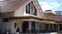 Gereja Kristen Jawa (GKJ) Purbalingga berada di jalan Jenderal Sudirman Purbalingga. Foto: Humas GKJ Purbalingga