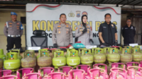 Kapolres Purbalingga AKBP Anita Indah Setyaningrum saat konferensi pers kasus penyalahgunaan gas LPG dan BBM subsidi pemerintah di Mapolres Purbalingga, Kamis 16 April 2026 pagi.