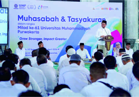 Rektor UMP, Prof. Dr. Jebul Suroso, menegaskan komitmen "Semakin Kuat, Semakin Berdampak" tersebut sebagai arah baru pengembangan institusi dalam acara Muhasabah dan Tasyakuran Milad di Masjid At-Tajdiid Kampus II UMP, Senin 6 April 2026 Rektor UMP, Prof. Dr. Jebul Suroso, menegaskan komitmen "Semakin Kuat, Semakin Berdampak" tersebut sebagai arah baru pengembangan institusi dalam acara Muhasabah dan Tasyakuran Milad di Masjid At-Tajdiid Kampus II UMP, Senin 6 April 2026