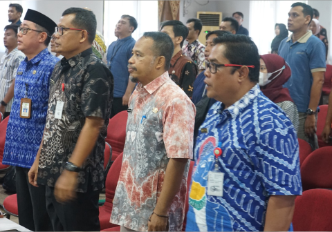 Monitoring dan konsolidasi pengadaan barang dan jasa, di Operational Room Graha Adiguna, Jumat 24 April 2026.