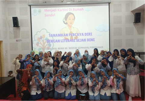 Paguyuban Wali Murid Bustanul Athfal Aisyiyah Keponggok Purbalingga (PALIBA) menyelenggarakan seminar bertajuk Menjadi Kartini di Rumah Sendiri, di ruang audio visual Perpustakaan Daerah Kabupaten Purbalingga, Sabtu, 18 April 2026.