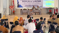 Sosialisasi tertib berlalu lintas serta pelatihan Pertolongan Pertama Gawat Darurat (PPGD) oleh Satlantas Polres Purbalingga bekerjasama dengan Jasa Raharja Cabang Purwokerto dan RS Orthopaedi Purwokerto di Hall Kraca Bungur Taman Wisata Purbasari Pancuran Mas, Selasa 28 April 2026