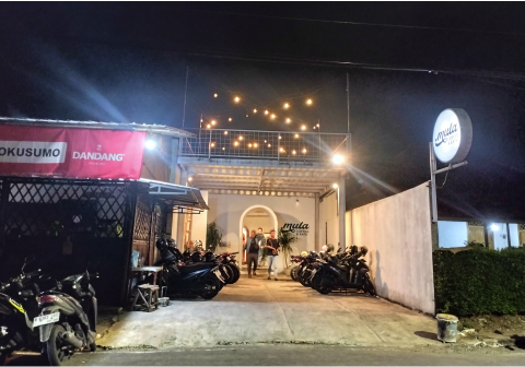 Titik Mula Coffee & Eats dari Luar. Sumber Foto: Tsabita Ismahnanda Purnama