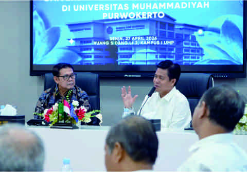 Rektor UMP, Prof. Dr. Jebul Suroso, saat menerima Rektor UM Palopo, Prof. Dr. H. Suhardi M. Anwar, M.M dalam kunjungan studi banding Universitas Muhammadiyah (UM) Palopo pada 27 April 2026.