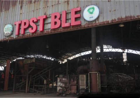 TPST Berbasis Lingkungan dan Edukasi (BLE) di Desa Kaliori, Kecamatan Kalibagor, kini mengukuhkan posisi wilayah ini sebagai pemilik fasilitas pengelolaan sampah paling maju di Indonesia.