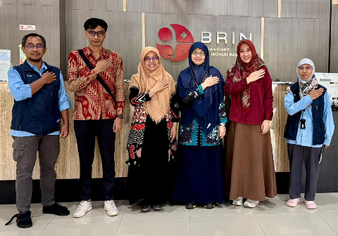 Perwakilan Fakultas Farmasi Universitas Muhammadiyah Purwokerto (UMP) usai penandatanganan perjanjian kerja sama bersama Pusat Riset Rekayasa Genetika Badan Riset dan Inovasi Nasional (BRIN), di Bogor, Senin 12 Mei 202 Perwakilan Fakultas Farmasi Universitas Muhammadiyah Purwokerto (UMP) usai penandatanganan perjanjian kerja sama bersama Pusat Riset Rekayasa Genetika Badan Riset dan Inovasi Nasional (BRIN), di Bogor, Senin 12 Mei 202