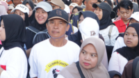Polres Purbalingga menerjunkan 150 personel kepolisian bersama unsur pengamanan ribuan buruh beserta keluarga yang memeriahkan peringatan Hari Buruh Internasional (May Day) 2026 di Kabupaten Purbalingga melalui kegiatan jalan sehat yang terpusat di Purbasari Pancuran Mas Jumat, 1 Mei 2026.