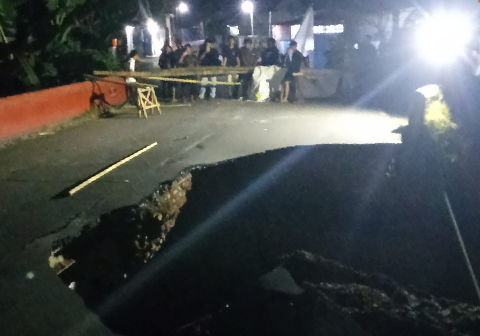 Jembatan Sungai Pranji ambrol dan ambles pada Rabu 20 Mei 2026, sekira pukul 19.30 WIB.