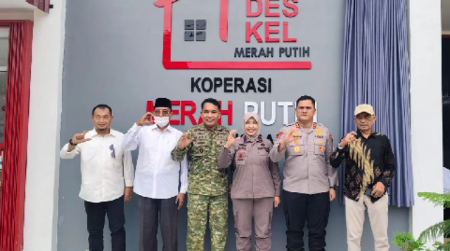Komandan Kodim 0711/Pemalang Letkol Inf Muhammad Arif hadir saat peresmian Kopdes Merah Putih di Kabupaten Pemalang