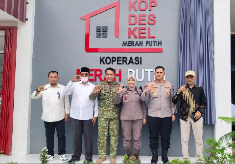 Komandan Kodim 0711/Pemalang Letkol Inf Muhammad Arif hadir saat peresmian Kopdes Merah Putih di Kabupaten Pemalang Komandan Kodim 0711/Pemalang Letkol Inf Muhammad Arif hadir saat peresmian Kopdes Merah Putih di Kabupaten Pemalang