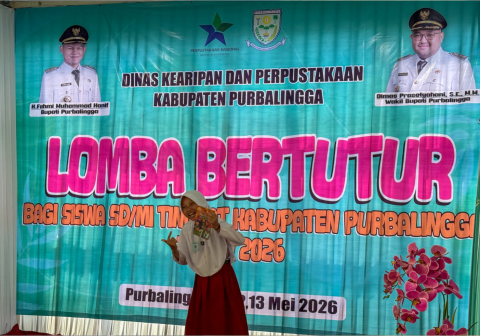 Lomba Bertutur Siswa SD/MI Tingkat Kabupaten menampilkan kemahiran dalam menyampaikan kisah rakyat Putri Ayu Limbasari.
