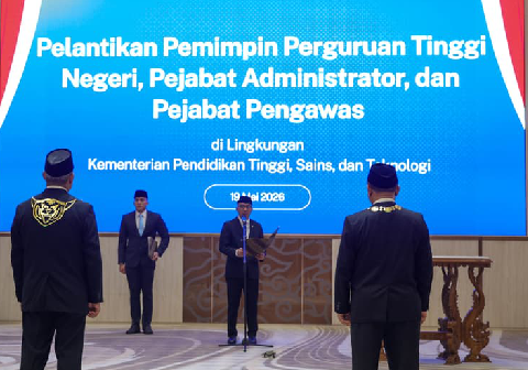 Mendikti Saintek, Brian Yuliarto memimpin pengambilan sumpah jabatan Rektor Universitas Jenderal Soedirman (Unsoed) Purwokerto dan Rektor Universitas Siliwangi (Unsil) Tasikmalaya periode 2026–2030 di Jakarta, Selasa 19 Mei 2026. Mendikti Saintek, Brian Yuliarto memimpin pengambilan sumpah jabatan Rektor Universitas Jenderal Soedirman (Unsoed) Purwokerto dan Rektor Universitas Siliwangi (Unsil) Tasikmalaya periode 2026–2030 di Jakarta, Selasa 19 Mei 2026.