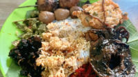 Nasi Jamblang Beralaskan Daun Jati