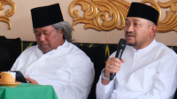 Bupati Pemalang, Anom Widiyantoro, turut menghadiri seluruh rangkaian kegiatan pengajian umum yang menghadirkan penceramah KH Ahmad Muwafiq (Gus Muwafiq), seorang ulama Nahdlatul Ulama asal Lamongan. Bupati Pemalang, Anom Widiyantoro, turut menghadiri seluruh rangkaian kegiatan pengajian umum yang menghadirkan penceramah KH Ahmad Muwafiq (Gus Muwafiq), seorang ulama Nahdlatul Ulama asal Lamongan.