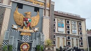 SMP Negeri 2 Purbalingga menjadi rumah kedua bagi anak-anak untuk tumbuh, belajar, merasa aman, dihargai, dan mendapatkan perlindungan