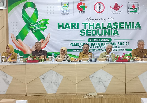Kepala Dinkes PPKB Kabupaten Purbalingga, dr. Jusi Febrianto saat menghadiri Hari Thalasemia Sedunia oleh Perhimpunan Orangtua Penderita Thalassemia Indonesia (POPTI) di aula RSUD Goetheng Taroenadibrata Purbalingga, Selasa 19 Mei 2026