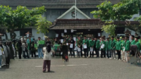 Aliansi Badan Eksekutif Mahasiswa (BEM) Banjarnegara melaksanakan aksi mimbar bebas depan Kantor Bupati Banjarnegara, Sabtu 20 Juni 2026. Aliansi Badan Eksekutif Mahasiswa (BEM) Banjarnegara melaksanakan aksi mimbar bebas depan Kantor Bupati Banjarnegara, Sabtu 20 Juni 2026.