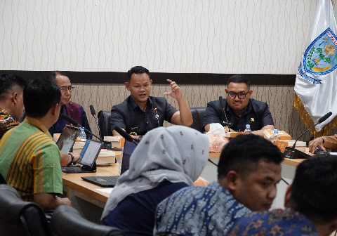Pertemuan sinergi peningkatan kepatuhan pembayaran Pajak Kendaraan Bermotor serta Bea Balik Nama Kendaraan Bermotor antara Pemerintah Kabupaten Purbalingga dan Badan Pengelola Pendapatan Daerah Provinsi Jawa Tengah di Ruang Rapat Bupati, Selasa 23 Juni 2026