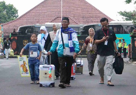 Jemaah haji SOC 68 Kabupaten Purbalingga kembali ke kampung halaman usai menunaikan ibadah haji.