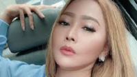 Frasa "penyanyi goyang dombret" melonjak hingga 100 persen, lalu pencarian "lirik lagu Inul Daratista Mawar Putih" meningkat 120 persen. Frasa "penyanyi goyang dombret" melonjak hingga 100 persen, lalu pencarian "lirik lagu Inul Daratista Mawar Putih" meningkat 120 persen.