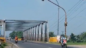 Jembatan Sungai Serayu ruas jalan Sokaraja, Banyumas