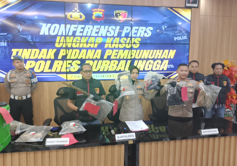 Kapolres Purbalingga AKBP Anita Indah Setyaningrum saat Takmlimat Pers Bersama Wartawan di Mapolres Purbalingga, Jumat 12 Juni 2026 Kapolres Purbalingga AKBP Anita Indah Setyaningrum saat Takmlimat Pers Bersama Wartawan di Mapolres Purbalingga, Jumat 12 Juni 2026