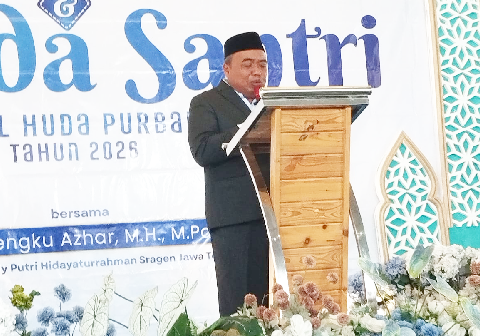 Ketua Yayasan Nurul Huda Desa Karangreja, Kecamatan Kutasari, Kabupaten Purbalingga, Ustadz Ali Mubarok, M.Pd saat acara tabligh akbar serta wisuda santri pada Ahad, 21 Juni 2026.
