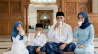 Keutamaan Susu dalam Islam dan Tradisi Malam 1 Muharram Keutamaan Susu dalam Islam dan Tradisi Malam 1 Muharram