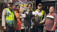 Kapolsek Kutasari, AKP Heru Riyanto Bersama para peserta mengadakan lomba memancing ikan bawal dalam rangka memperingati Hari Bhayangkara ke-80 tahun 2026, Sabtu 6 Juni 2026 malam. Kapolsek Kutasari, AKP Heru Riyanto Bersama para peserta mengadakan lomba memancing ikan bawal dalam rangka memperingati Hari Bhayangkara ke-80 tahun 2026, Sabtu 6 Juni 2026 malam.