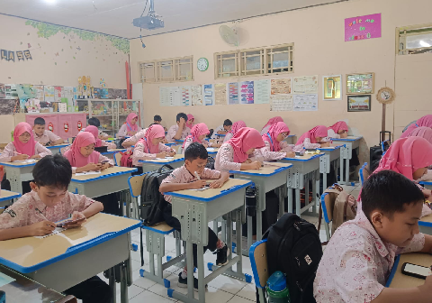 Suasana pembelajaran di SD Negeri 1 Purbalingga Lor yang terkenal dengan nama Galosa. Tahun 2026 ini, sekolah ini menjadi lumbung siswa berprestasi dalam Tes Kemampuan Akademik (TKA) jenjang SD tahun 2026