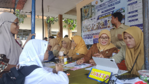 Pelayanan hari pertama SPMB tahun 2026 di SMP Negeri 2 Purbalingga berjalan lancar dan tertib. Pelayanan hari pertama SPMB tahun 2026 di SMP Negeri 2 Purbalingga berjalan lancar dan tertib.