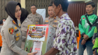 Kapolres Purbalingga AKBP Anita Indah Setyaningrum saat kegiatan sosial menjelang Hari Bhayangkara ke-80 tahun 2026.