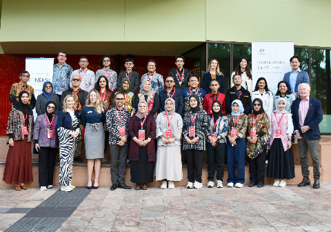 Ketua Program Studi Pendidikan Geografi FKIP UMP, Dr.rer.nat. Anang Widhi Nirwansyah, M.Sc., terpilih mengikuti program Australia Awards bertajuk Advancing the Research into Commercialisation Agenda selama Juni 2026. Ketua Program Studi Pendidikan Geografi FKIP UMP, Dr.rer.nat. Anang Widhi Nirwansyah, M.Sc., terpilih mengikuti program Australia Awards bertajuk Advancing the Research into Commercialisation Agenda selama Juni 2026.