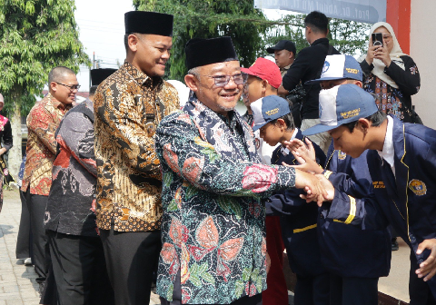 Menteri Pendidikan Dasar dan Menengah Republik Indonesia, Abdul Mu'ti, meresmikan proyek bagian dari Program Hasil Terbaik Cepat Presiden Republik Indonesia yang berlokasi di Kabupaten Purbalingga.