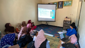 PPK Ormawa HMPS PGSD Universitas Muhammadiyah Purwokerto (UMP) menerapkan program unggulan bertajuk SIKADES CERDAS (Sistem Informasi, Kawasan Edukasi, dan Pojok Literasi Desa Cerdas) pada Desa Danasari, Kecamatan Karangjambu, Kabupaten Purbalingga. PPK Ormawa HMPS PGSD Universitas Muhammadiyah Purwokerto (UMP) menerapkan program unggulan bertajuk SIKADES CERDAS (Sistem Informasi, Kawasan Edukasi, dan Pojok Literasi Desa Cerdas) pada Desa Danasari, Kecamatan Karangjambu, Kabupaten Purbalingga.