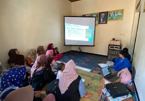 PPK Ormawa HMPS PGSD Universitas Muhammadiyah Purwokerto (UMP) menerapkan program unggulan bertajuk SIKADES CERDAS (Sistem Informasi, Kawasan Edukasi, dan Pojok Literasi Desa Cerdas) pada Desa Danasari, Kecamatan Karangjambu, Kabupaten Purbalingga. PPK Ormawa HMPS PGSD Universitas Muhammadiyah Purwokerto (UMP) menerapkan program unggulan bertajuk SIKADES CERDAS (Sistem Informasi, Kawasan Edukasi, dan Pojok Literasi Desa Cerdas) pada Desa Danasari, Kecamatan Karangjambu, Kabupaten Purbalingga.