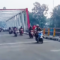 Pembukaan jembatan Sungai Serayu ini mengakhiri masa sulit warga yang selama ini harus memutar rute jauh atau memanfaatkan jasa perahu penyeberangan demi mencapai tujuan. Pembukaan jembatan Sungai Serayu ini mengakhiri masa sulit warga yang selama ini harus memutar rute jauh atau memanfaatkan jasa perahu penyeberangan demi mencapai tujuan.