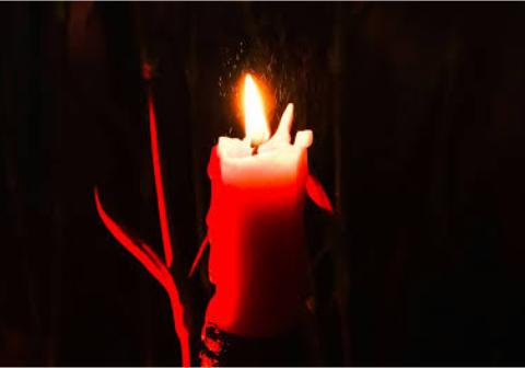 Nyala lilin bermanfaat saat listrik padam Nyala lilin bermanfaat saat listrik padam