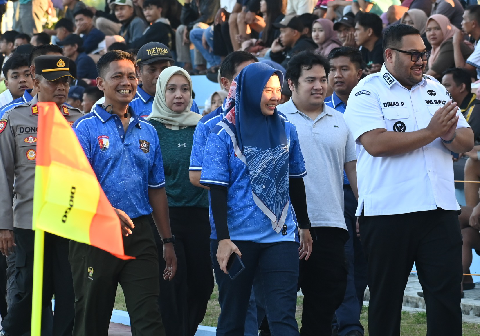 Wakil Bupati Purbalingga Dimas Prasetyahani SE MM hadir mewakili Bupati Purbalingga bersama jajaran Forkopimda serta tamu undangan pembukaan Open Turnamen Sepak Bola Danlanud Cup XXIV Tahun 2026 di Stadion Garuda Manunggal Lanud Jenderal Besar Soedirman, Wirasaba, Bukateja, Rabu 1 Juli 2026. Wakil Bupati Purbalingga Dimas Prasetyahani SE MM hadir mewakili Bupati Purbalingga bersama jajaran Forkopimda serta tamu undangan pembukaan Open Turnamen Sepak Bola Danlanud Cup XXIV Tahun 2026 di Stadion Garuda Manunggal Lanud Jenderal Besar Soedirman, Wirasaba, Bukateja, Rabu 1 Juli 2026.