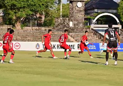 Pertandingan Persibangga Purbalingga melawan Persinga Ngawi di Stadion Sriwedari, Solo, Senin 29 Juni 2026yang wasit Hafizullah Faridh pimpin tersebut penuh ketegangan serta sorotan atas sejumlah keputusan kontroversial selama masa permainan. Pertandingan Persibangga Purbalingga melawan Persinga Ngawi di Stadion Sriwedari, Solo, Senin 29 Juni 2026yang wasit Hafizullah Faridh pimpin tersebut penuh ketegangan serta sorotan atas sejumlah keputusan kontroversial selama masa permainan.