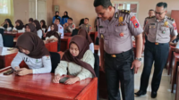 Polres Purbalingga menerjunkan personel guna memberikan pelatihan Paham Artificial Intelligence (AI) bagi siswa sekolah. Polres Purbalingga menerjunkan personel guna memberikan pelatihan Paham Artificial Intelligence (AI) bagi siswa sekolah.