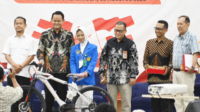 Bupati Purbalingga Fahmi Muhammad Hanif saat menghadiri Penguatan Relawan Gerakan Kebajikan Pancasila kepada Masyarakat Tahun 2026, di Erhanesia Convention Centre, Purbalingga, pada Minggu 16 Agustus 2026.