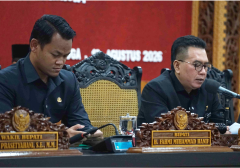 Pemkab Purbalingga Ajukan Dua Raperda ke DPRD Pemkab Purbalingga Ajukan Dua Raperda ke DPRD
