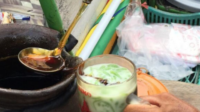 Dawet Ayu merupakan minuman berbahan cendol, santan, gula merah, dan es ini telah menjadi bagian dari identitas kuliner masyarakat Banjarnegara, Jawa Tengah. Dawet Ayu merupakan minuman berbahan cendol, santan, gula merah, dan es ini telah menjadi bagian dari identitas kuliner masyarakat Banjarnegara, Jawa Tengah.