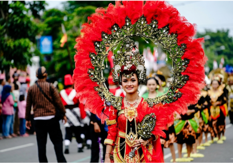Karnaval Purworejo 2026 dengan 38 kontingen instansi dan umum sukses gerakkan ekonomi UMKM serta budaya lokal Karnaval Purworejo 2026 dengan 38 kontingen instansi dan umum sukses gerakkan ekonomi UMKM serta budaya lokal