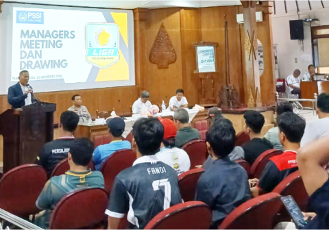 Persatuan Sepak Bola Seluruh Indonesia (PSSI) Kabupaten Purbalinggamenuntaskan agenda drawing serta managers meeting di Operation Room Andrawiguna Kompleks Pendopo Dipokusumo, Minggu 30 Agustus 2026