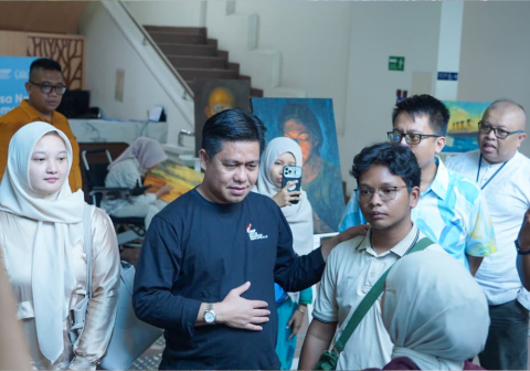 Rektor UMP Prof. Dr. Jebul Suroso memantau perkembangan terkini situasi bencana sembari memastikan keselamatan seluruh sivitas akademika asal wilayah tersebut.