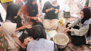 Tim PPK Ormawa BEM Fakultas Farmasi Universitas Muhammadiyah Purwokerto (UMP) menghadirkan inovasi brilian PRO-INOVENA.