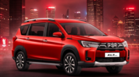 Suzuki XL7 terbaru resmi meluncur dengan membawa pembaruan interior dan eksterior yang lebih canggih, elegan, serta nyaman untuk keluarga.